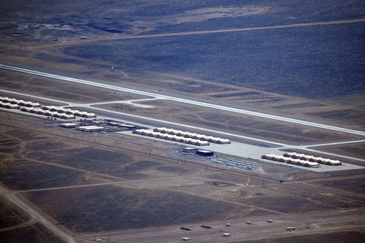 Photographs taken by private and commercial pilot from California, Gabriel Zeifman, while flying legally over mysterious Area 51 (United States Air Force Facility Homey Airport (KXTA) and Groom Lake)