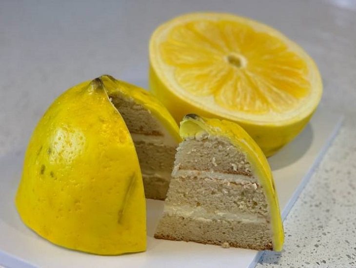 Interesting and creatively designed cakes that look too realistic to eat, a cake that looks like cut lemons
