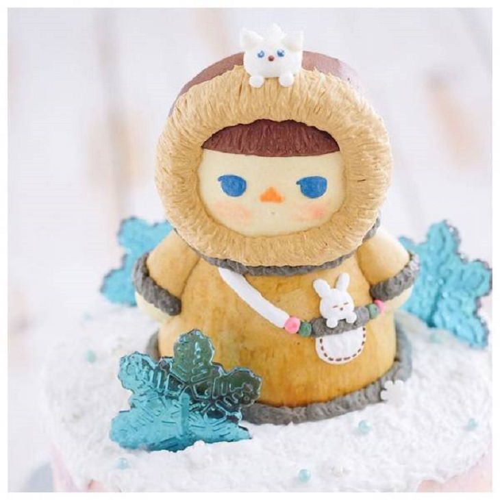 Interesting and creatively designed cakes that look too realistic to eat, Cake of Inuit person