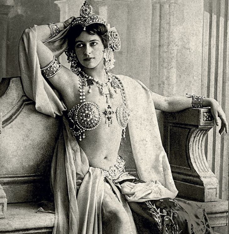 Famous Spies Throughout History and Their Incredible Stories, Mata Hari, Exotic Dancer, German, French Spy