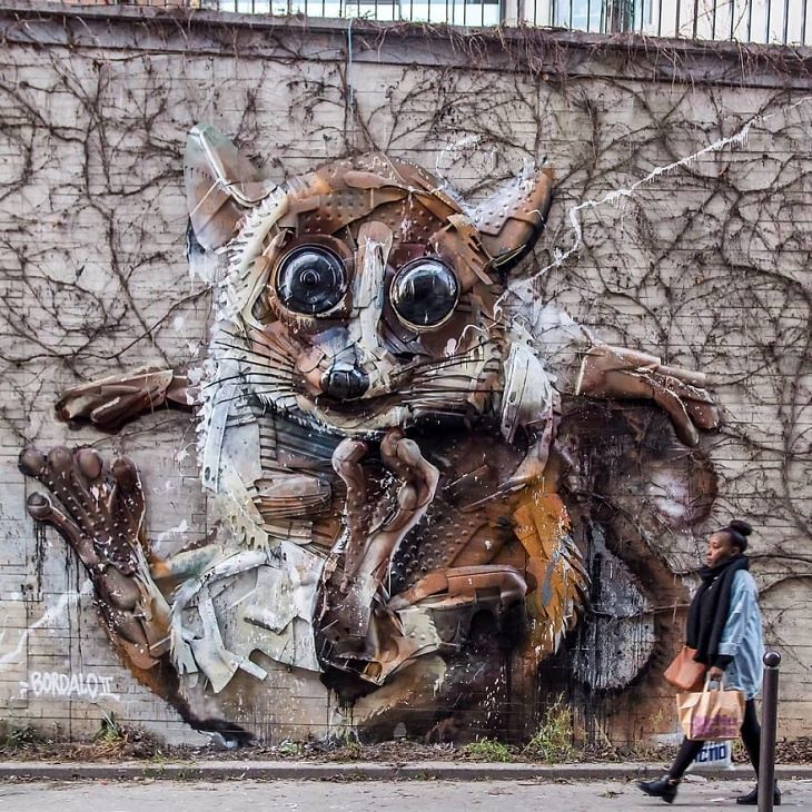 Animal Sculptures made of Trash by Portuguese Artist Artur Bordalo (Bordalo II), with an important anti-pollution message about the environment, ​lemur