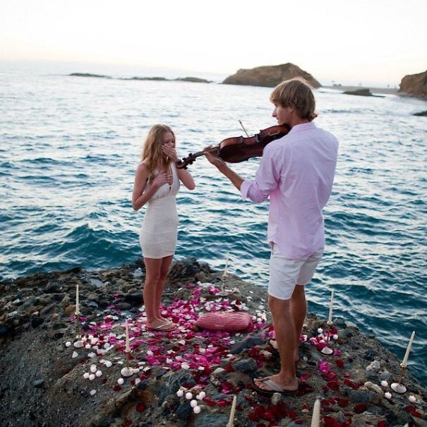 Beautiful and romantic wedding proposals made around the world