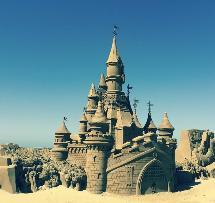 Beautiful, realistic, detailed sandcastles and structures sculpted by professional artists in sand