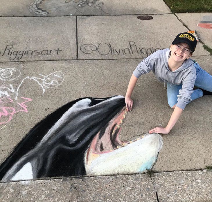 3-D chalk art by Jan Riggins and her teenage daughter Olivia, whale