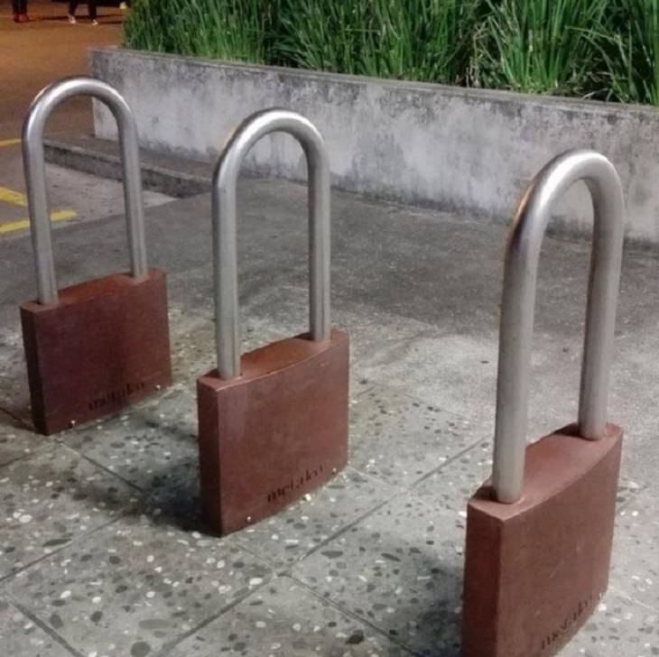 Unique and beautiful designs, bike stands that look like padlocks