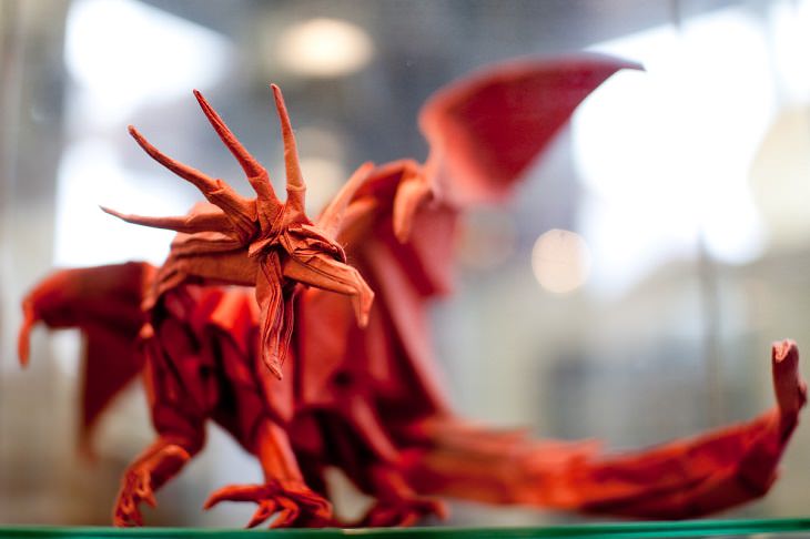 Origami animals, real and mythological, designed by Japanese origami expert Satoshi Kamiya, Ancient Dragon