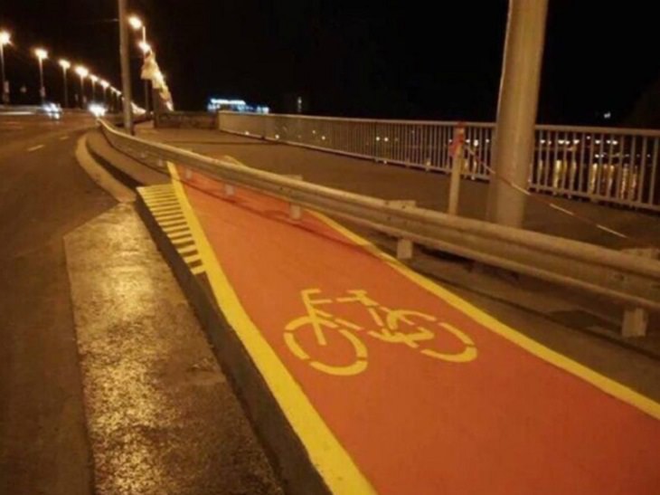   6. Conozco el mejor carril bici ...ç