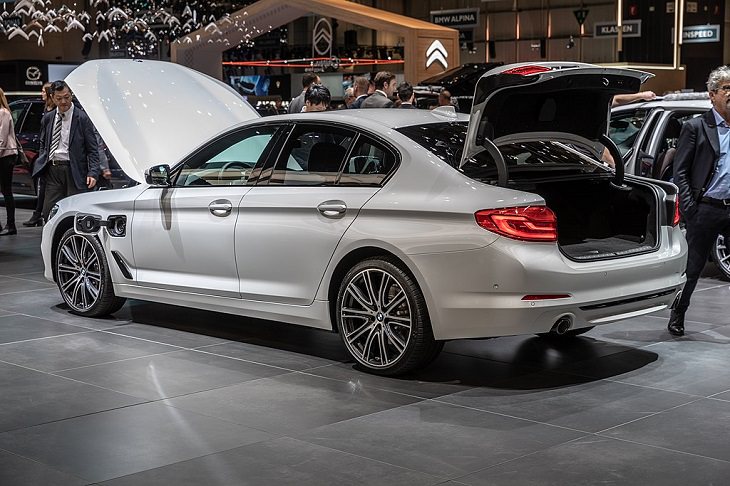 Top models of eco-friendly cars, like hybrids, electric cars (EV) and plug ins, released in 2020, 2020 BMW 5 Series 530e Plug-In Hybrid