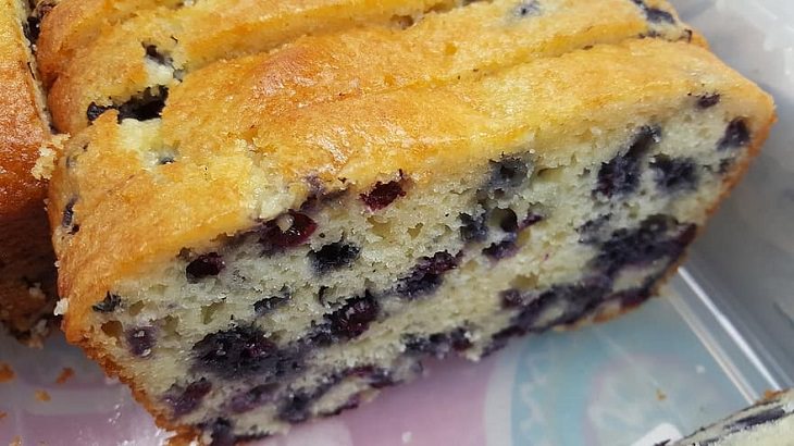 Recipes for delicious, simple and easy sugarless, sugar-free desserts, Sugar-free Blueberry Coffee Cake