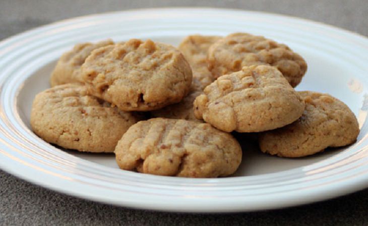 Recipes for delicious, simple and easy sugarless, sugar-free desserts, Sugar-Free Peanut Butter Cookies