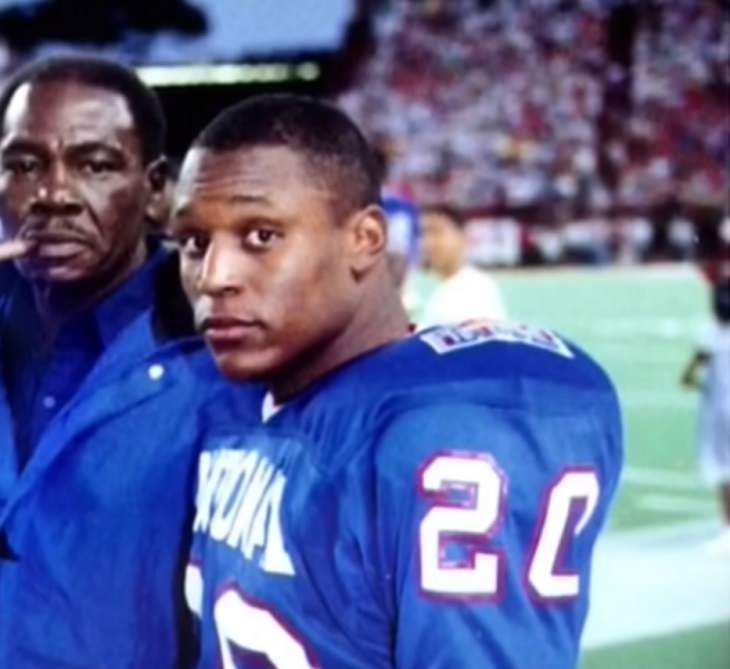 Star Athletes and sports legends that retired surprisingly early, Barry Sanders