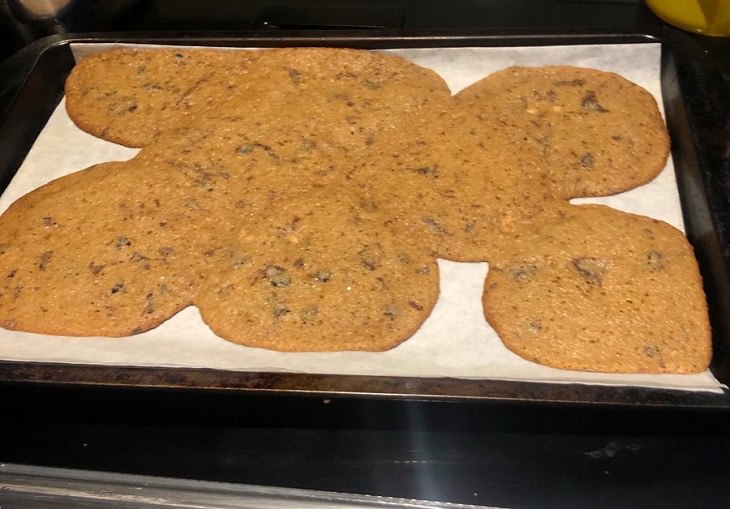 Hilarious baking fails and first attempts at quarantine baking that ended in disaster cookies