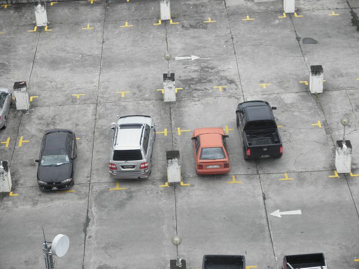 Hilarious parking and driving fails