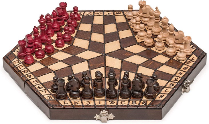 Unique and creative chess sets, 3-Player Chess Set