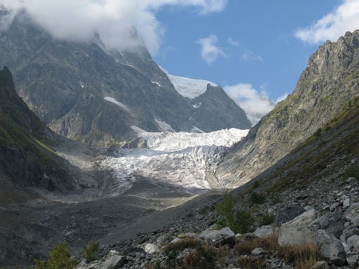 Must-see places in The Caucasus in Europe, Chaladi Glacier, a popular stop on hiking routes in the Caucasus Mountains