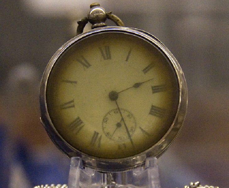 Highest valued items and memorabilia that survived the sinking of the RMS Titanic, Silver pocket watch of Sinai Kantor, $57,500