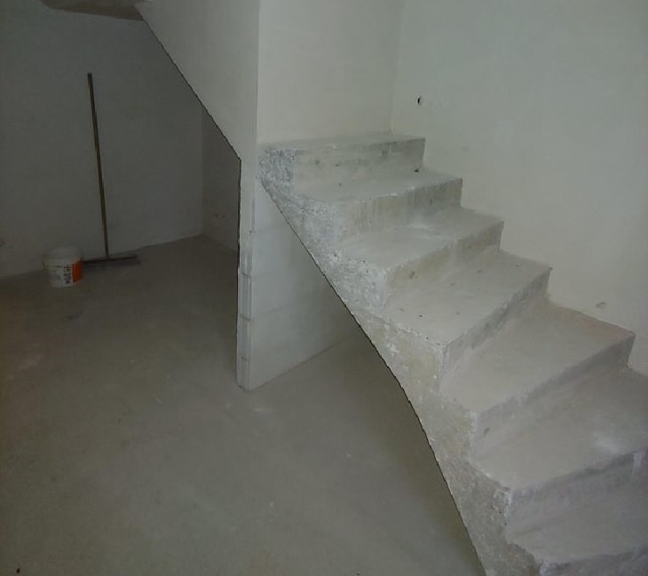 More hilarious construction fails and planning mistakes and errors, stairs to nowhere