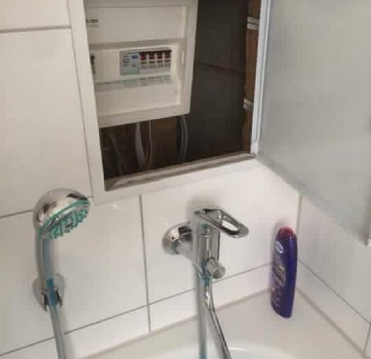 More hilarious construction fails and planning mistakes and errors, sink and bathtub beside electrical unit