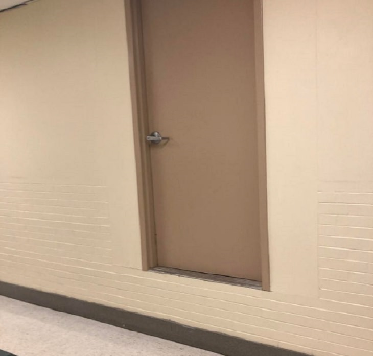 More hilarious construction fails and planning mistakes and errors, door made one foot above the ground
