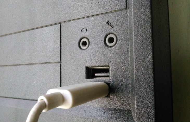Everyday items with unexpected faces that, once seen, can never be unseen, USB plug point with a shocked expression