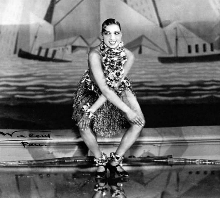 Josephine Baker: Siren of the Resistance, young Josephine Baker doing the charleston on a stage