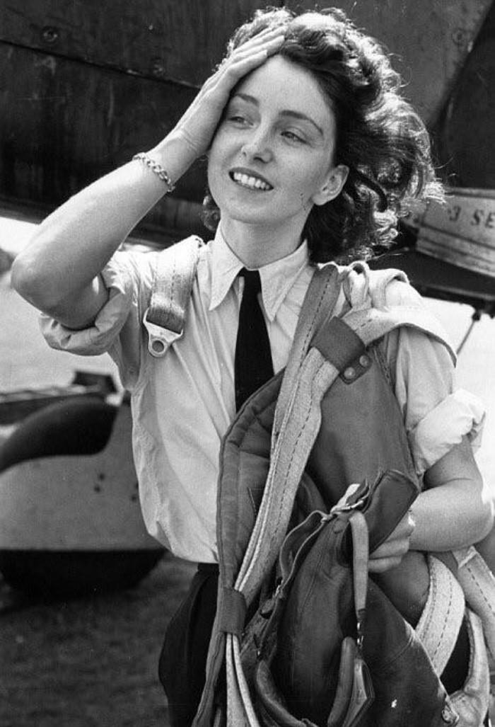 woman pilot in WW2, 1944