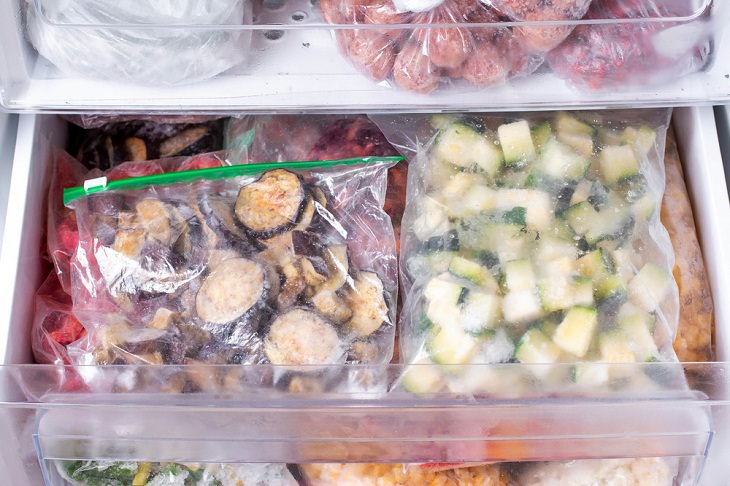 Tips to Maximize Freezer Storage, food