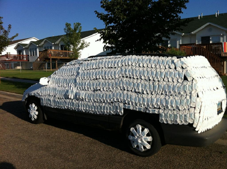 car wrapped in maxi pads