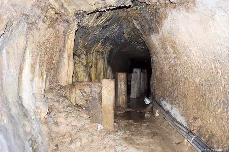 Tunnels 
