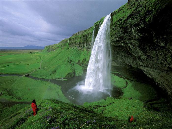 beautiful waterfall photos