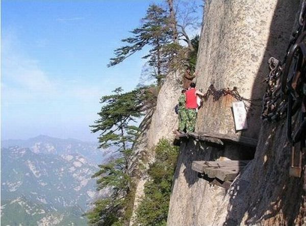 Mt. Huashan dangerous trail