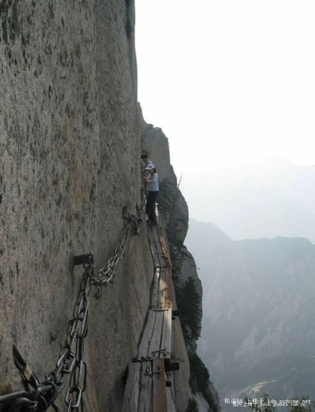 Mt. Huashan dangerous trail