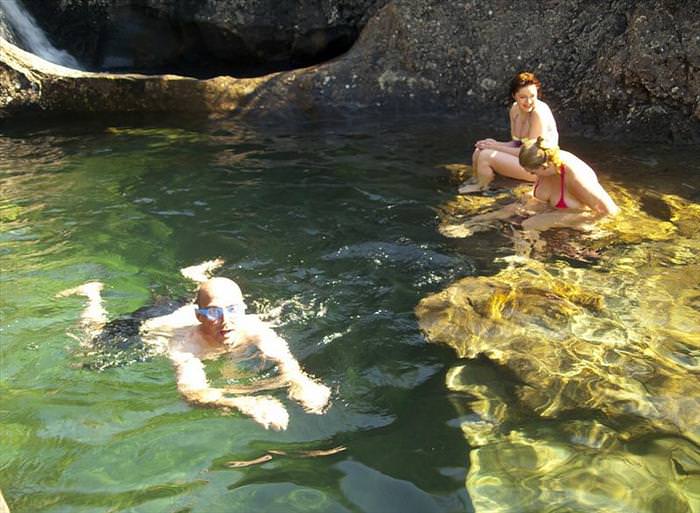 10 beautiful natural pools