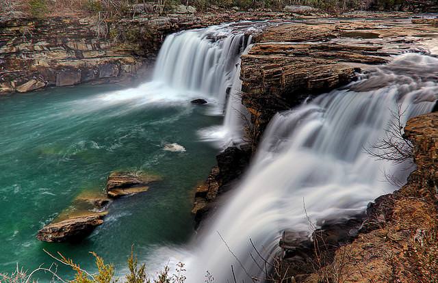 10 beautiful natural pools