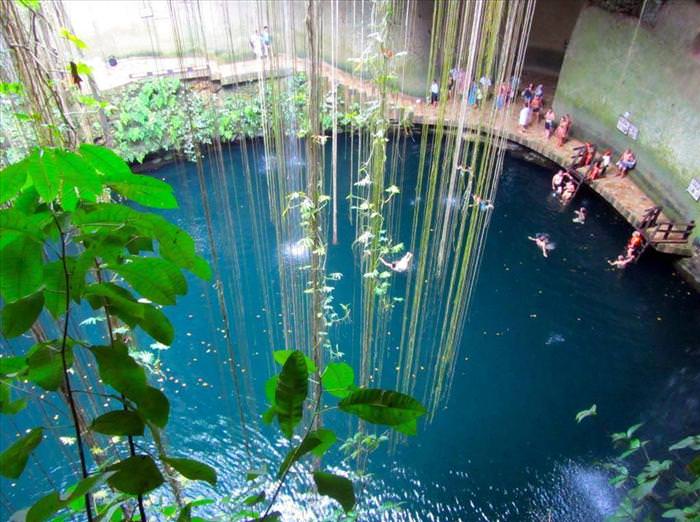 10 beautiful natural pools