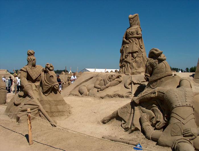 incredible sand sculptures