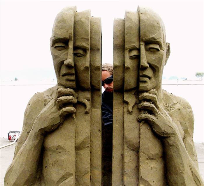 incredible sand sculptures