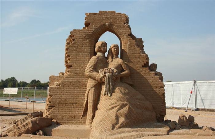 incredible sand sculptures