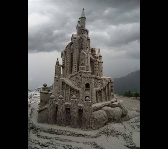 incredible sand sculptures