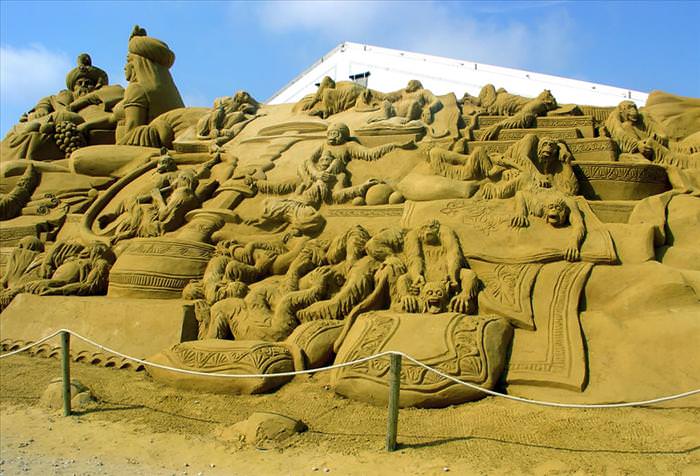 incredible sand sculptures