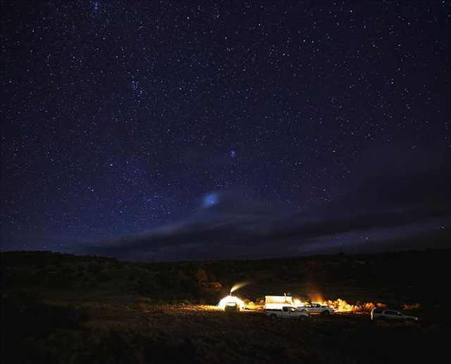 photos of camping under stars