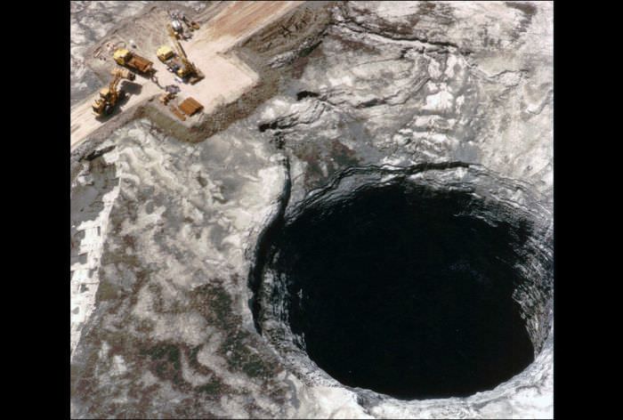 Giant sink hole