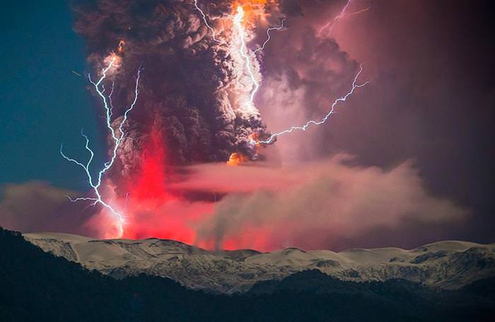 beautiful volcano eruption