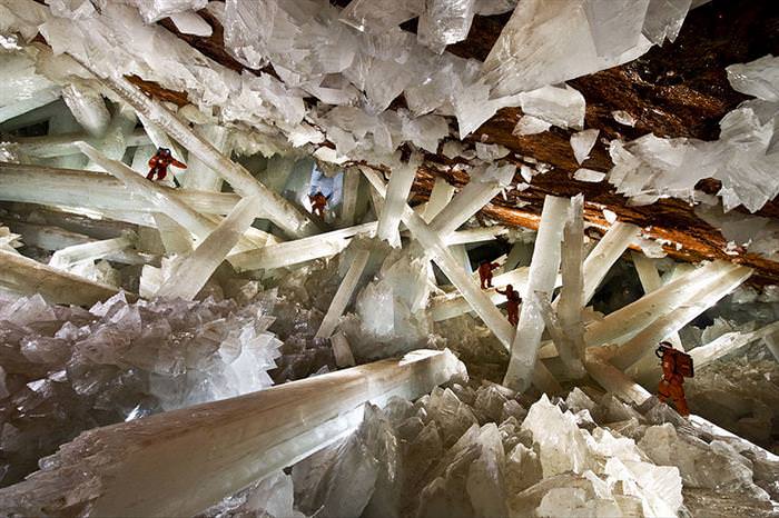 25 Amazing Caves