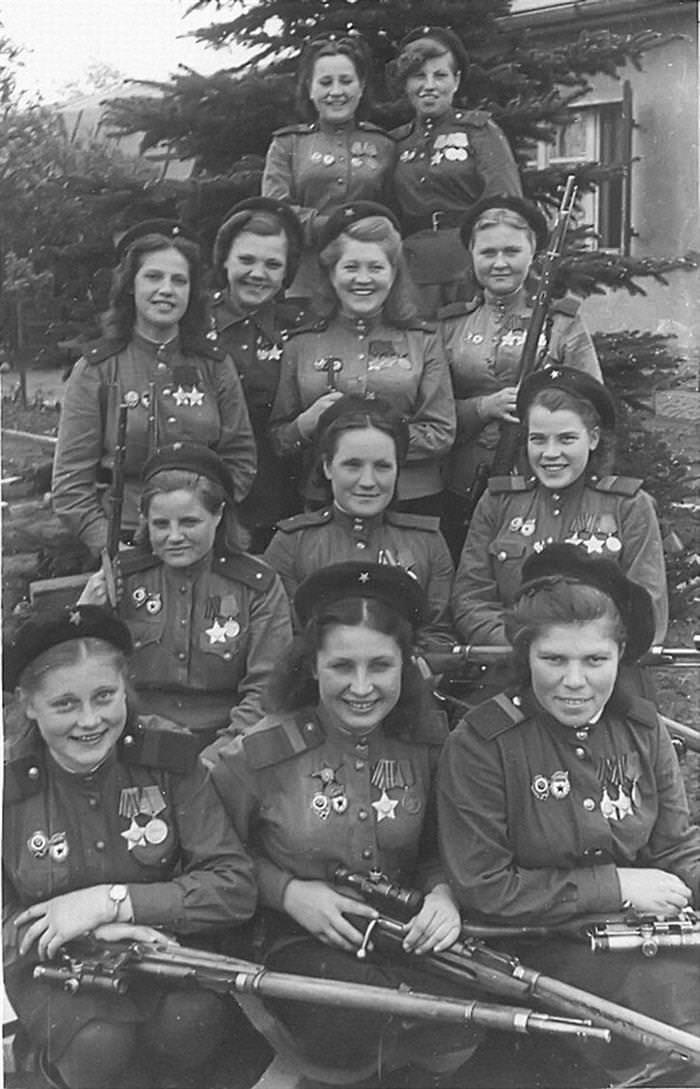 33 strong women Female Snipers of the Soviet 3rd Shock Army. (May 4, 1945)