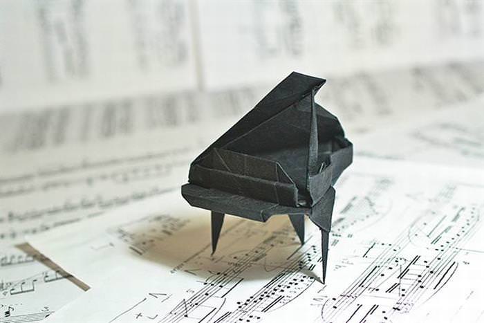 15 Examples of Origami Art