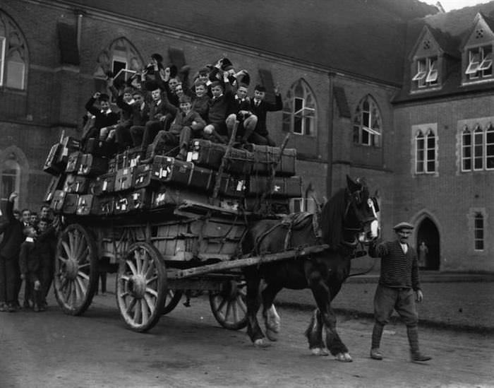 32 Vintage Christmas Photos