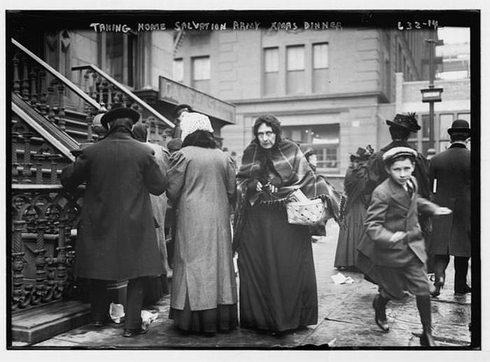 32 Vintage Christmas Photos