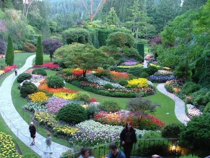 16 Gardens from Around the World