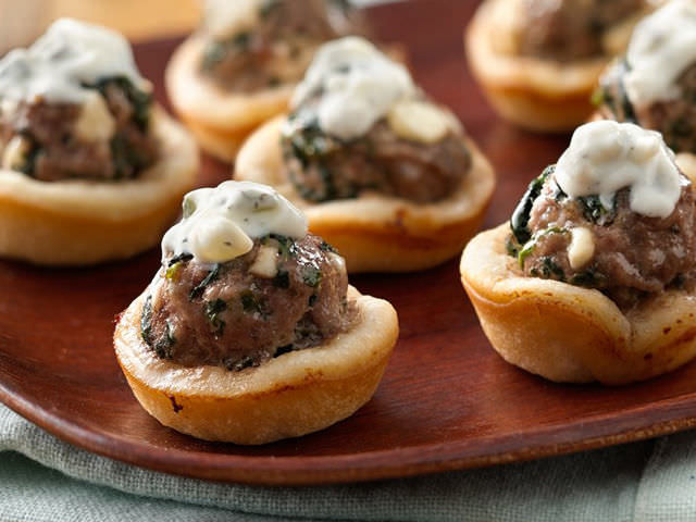 6 Appetizers to Serve Your Guests on Christmas Day